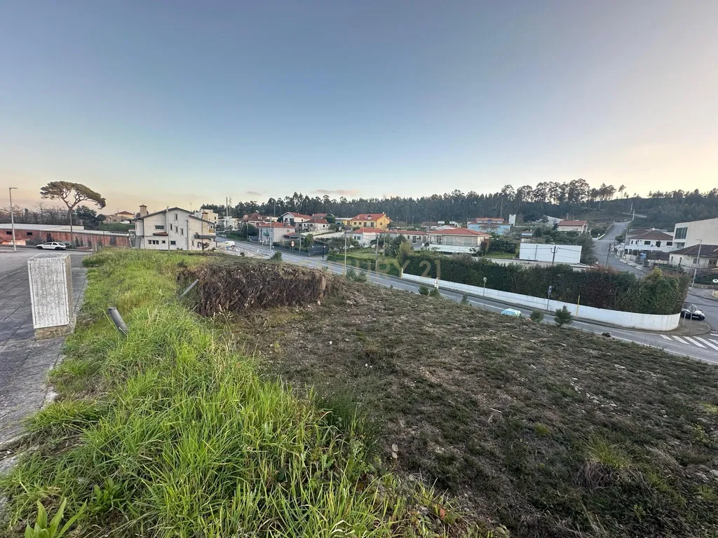 Terreno Urbano em Valongo - Oportunidade Imperdível! - Image 3
